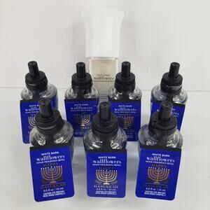 7 HAPPY HANUKKAH Wallflowers + Wall Plug Bath Body Works Home Fragrance Refills